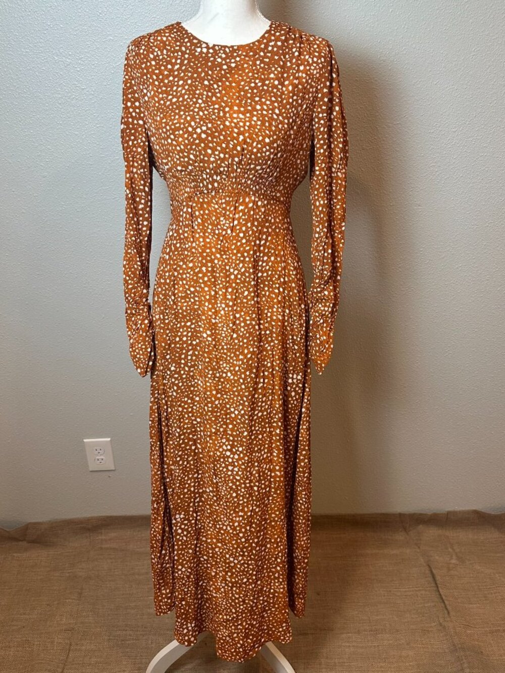 NWT MANGO Long Sleeve Maxi Prairie Tea Dress Orange Animal Print Size 4 / Small